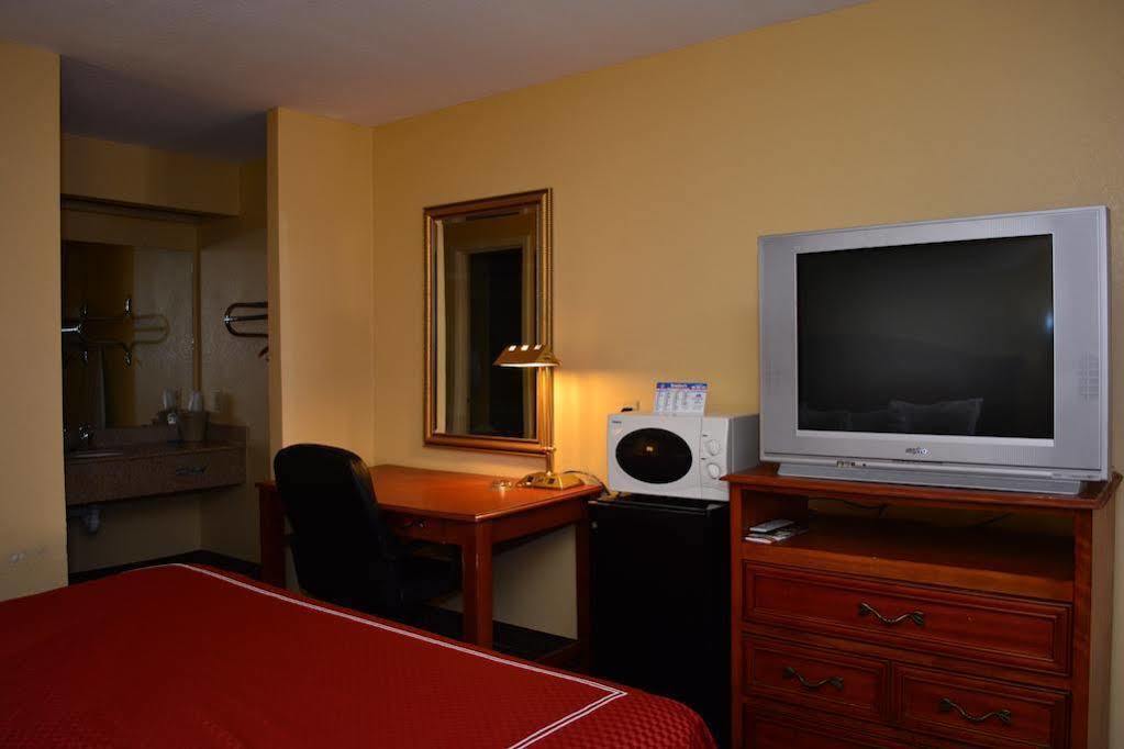 Americas Best Value Inn Юкон Экстерьер фото